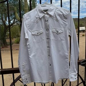 Miller Ranch Women’s White Pearl Snap Size Medium